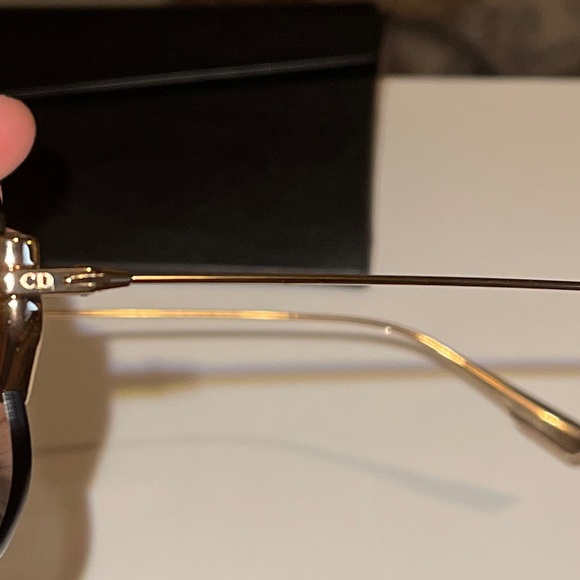 🔥 Dior Stronger mirrored sunglasses🔥 - Picture 10 of 11